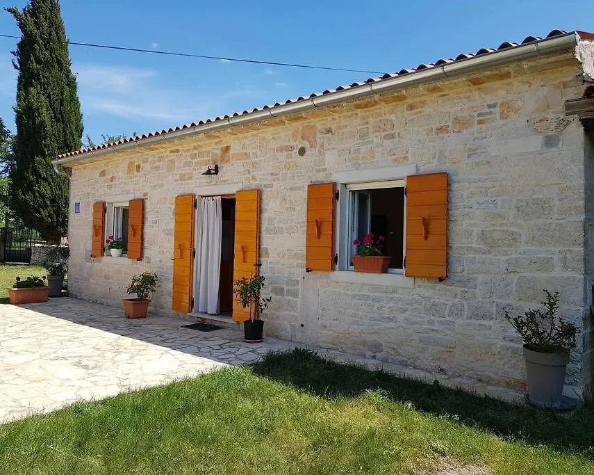 Сasa de vacaciones Relaxing House On Countryside In Central Istria Pifari Croacia