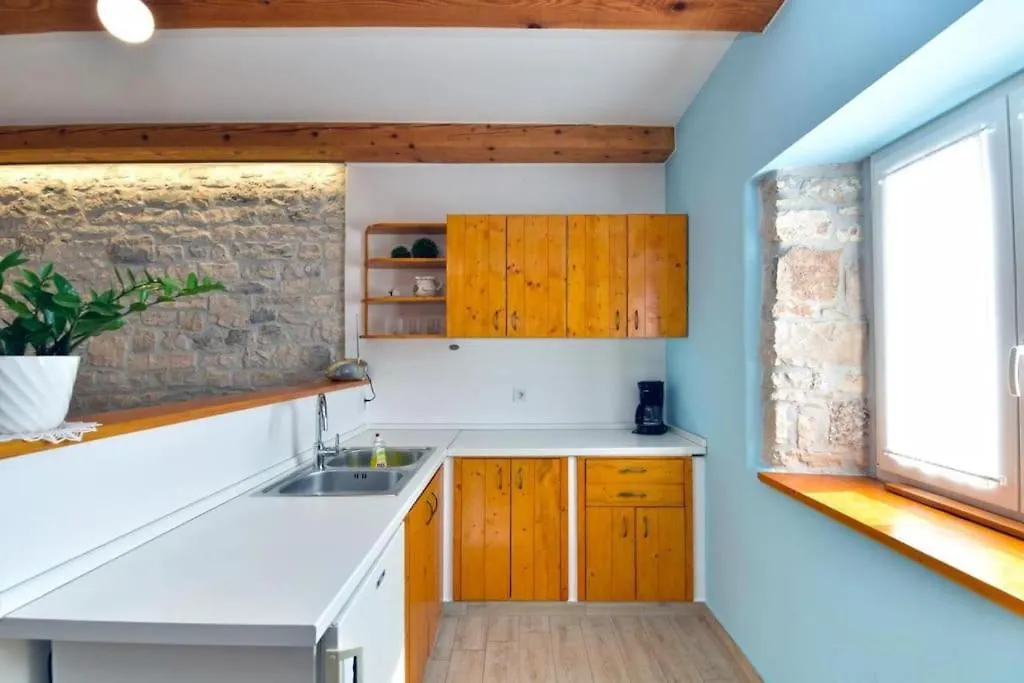 Сasa de vacaciones Relaxing House On Countryside In Central Istria Pifari
